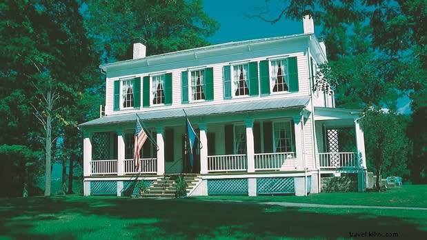 Discover 7 Chilling Haunted History Tours Across New York State