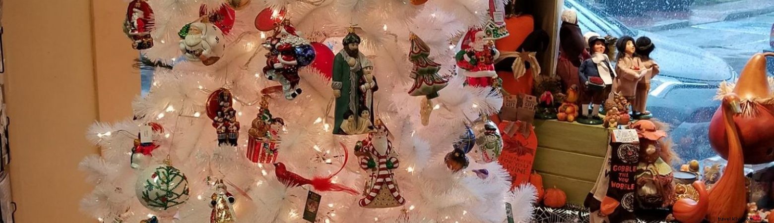 Discover Unique Christmas Ornaments in Salem, MA – Festive Holiday Shopping Guide