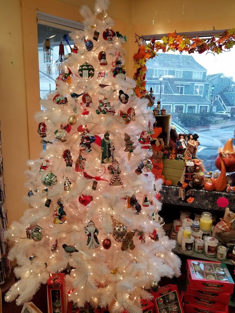 Discover Unique Christmas Ornaments in Salem, MA – Festive Holiday Shopping Guide