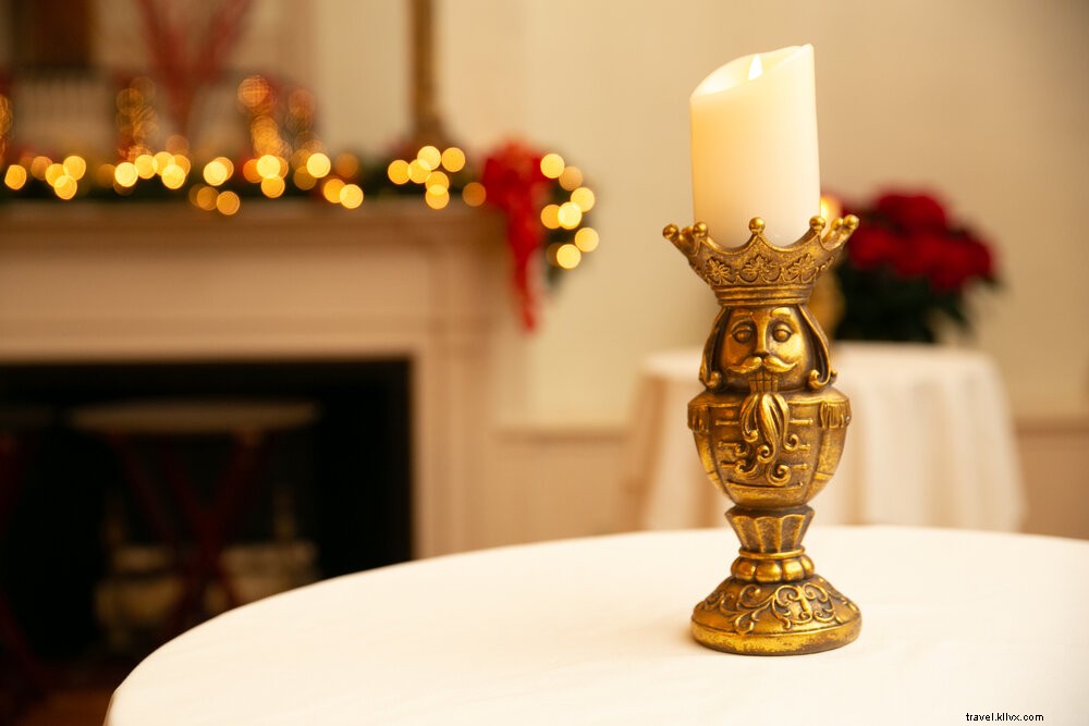 Discover Virtual Winter Experiences in Salem, MA: Psychic Readings, Holiday Shopping & Artist Meetups