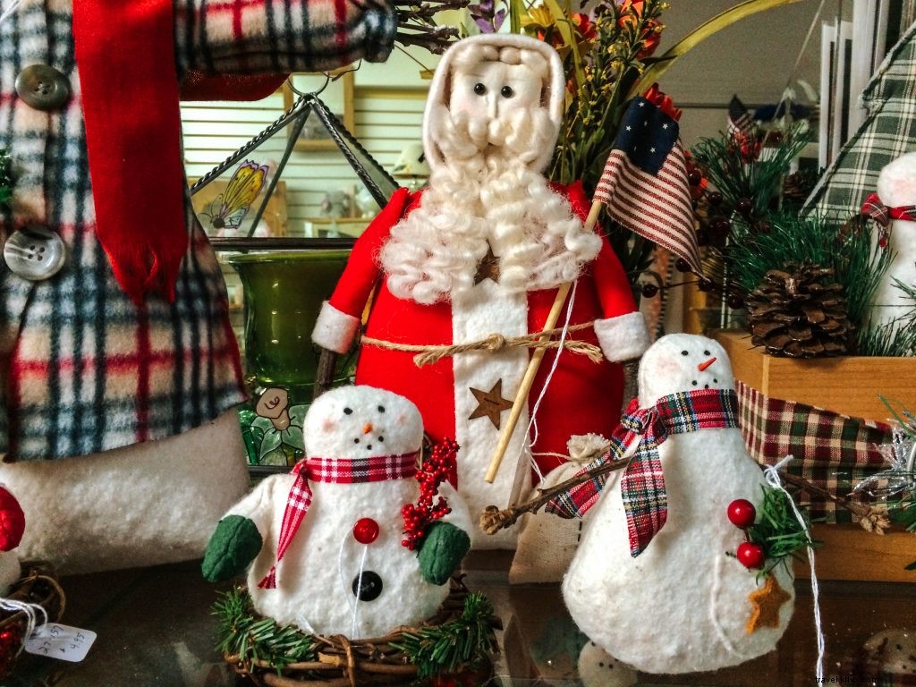 Experience Salem Holiday Happenings: Festive Markets & Family Events in Massachusetts