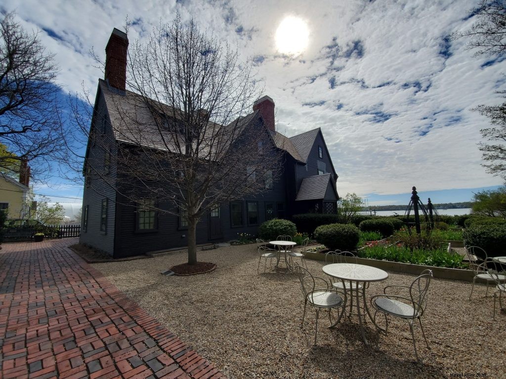 Discover Salem s Historic Sights on the Heritage Trail