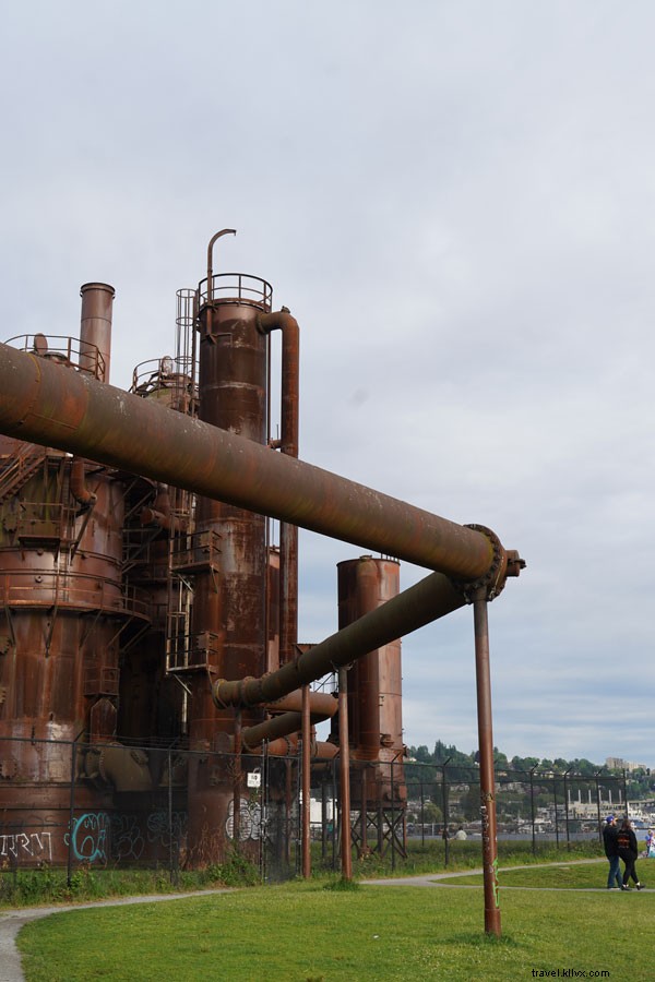 Discover Seattle s Hidden Gems: Insider Tips from Travel Blogger Antonio Smith