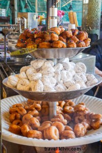 Top Pike Place Market Favorites: Stay & Dine Near Seattle s Iconic Market