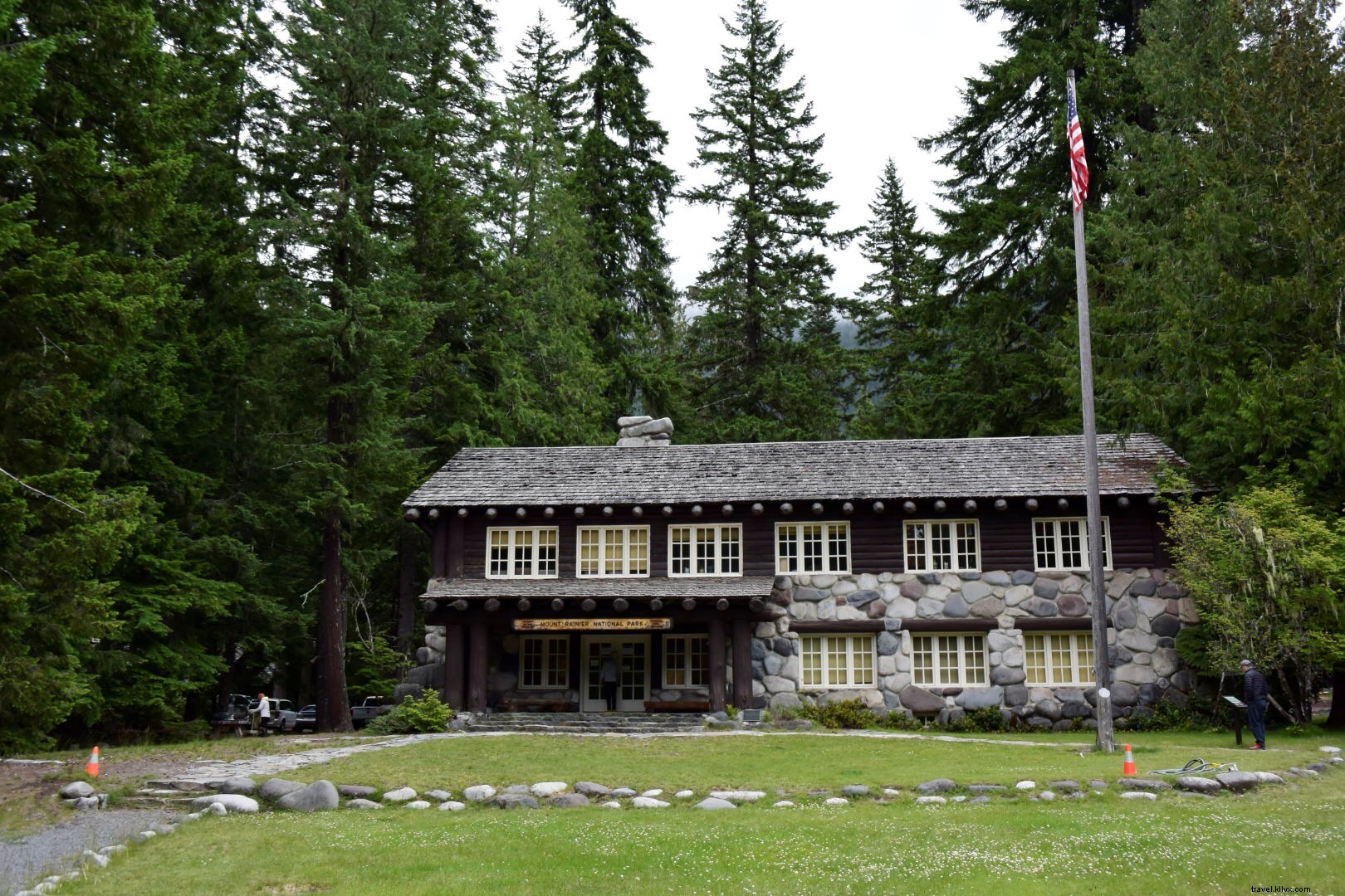 Discover Mount Rainier National Park: Washington s Majestic Crown Jewel