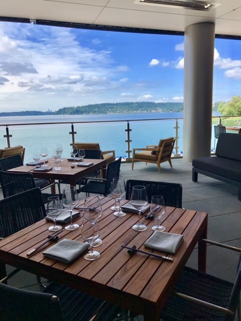 Top 5 Seattle Waterfront Spots for Drinks and Boat Watching This Summer