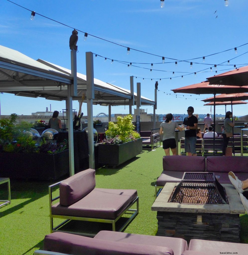 Seattle s Best Rooftop Bars: Stunning Views & Cocktails for Sunny Days