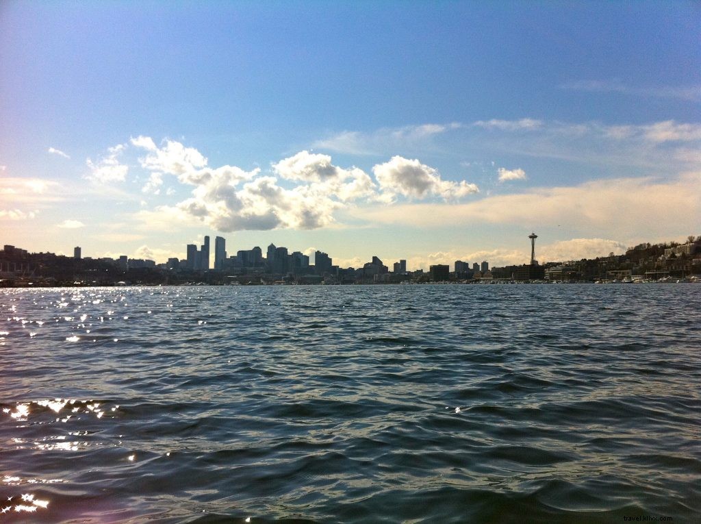 Ultimate Guide to Kayaking on Seattle s Lake Union: Rentals, Routes & Tips
