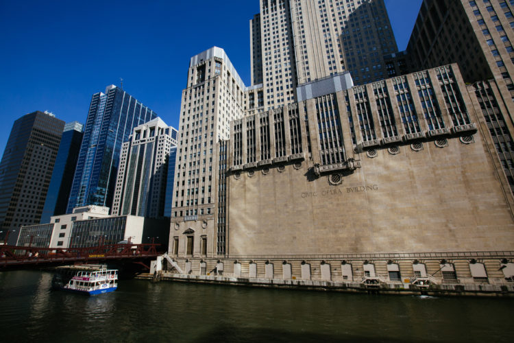 Best Chicago Restaurants Near Top Theatres: Perfect Dinner & Show Guide