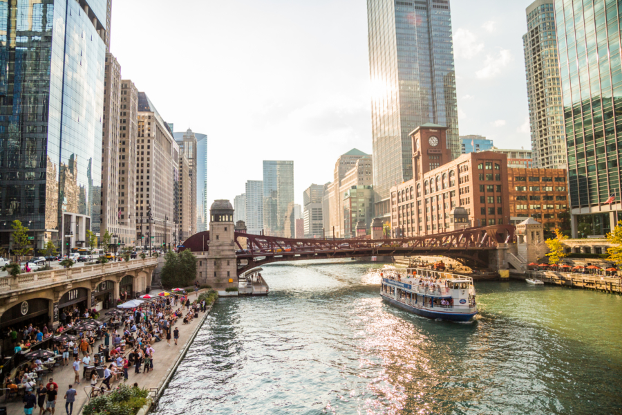 Best Chicago Riverwalk Restaurants & Bars: Scenic Waterfront Dining Guide
