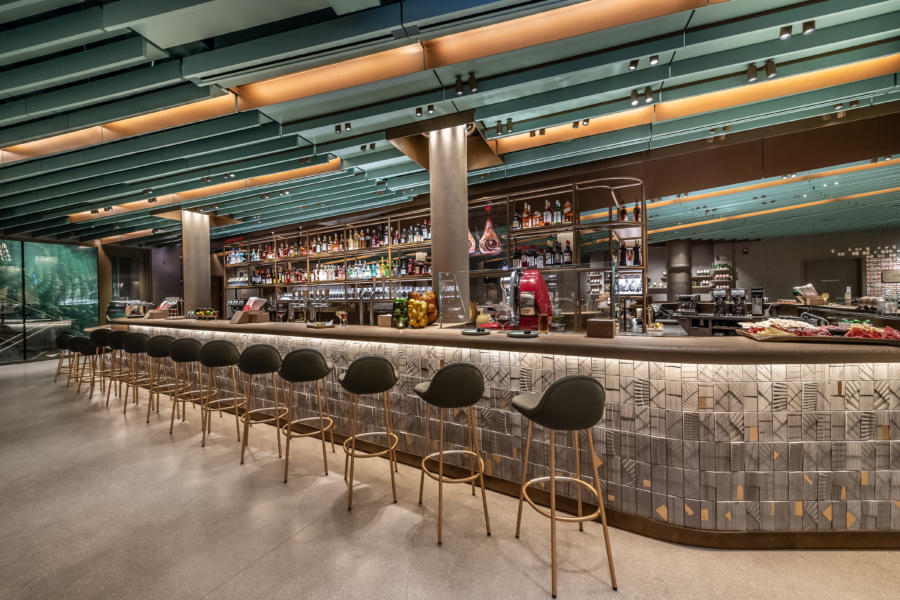 World s Largest Starbucks Reserve Roastery Now Open on Chicago s Magnificent Mile