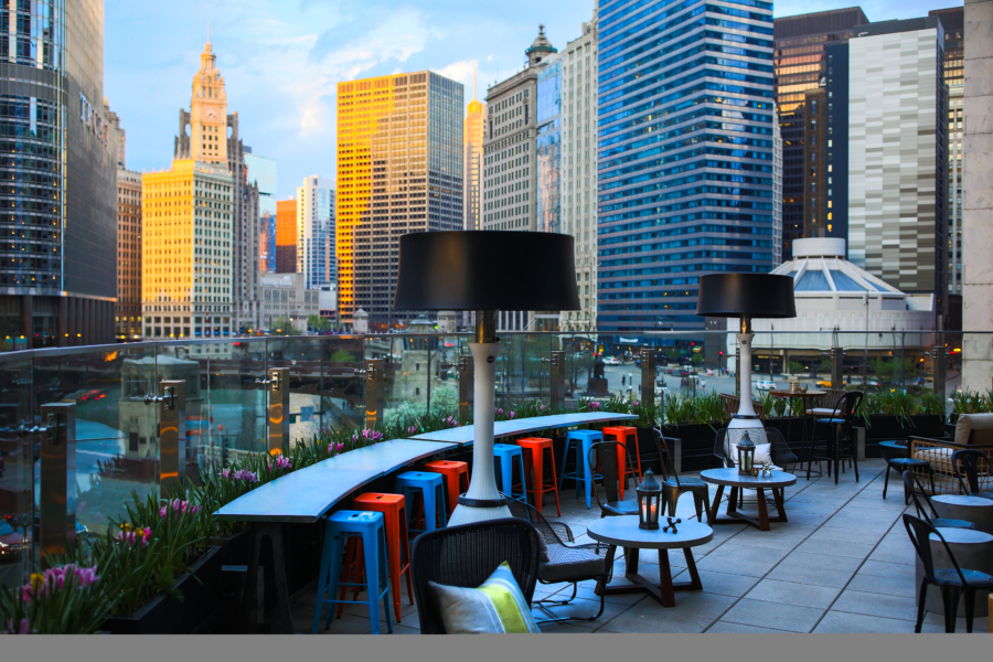 Best Chicago Rooftop Bars & Restaurants: Stunning Views & Year-Round Vibes