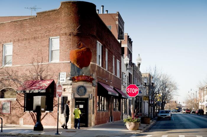 Chicago s Best Gourmet Burgers: Top Spots Revealed