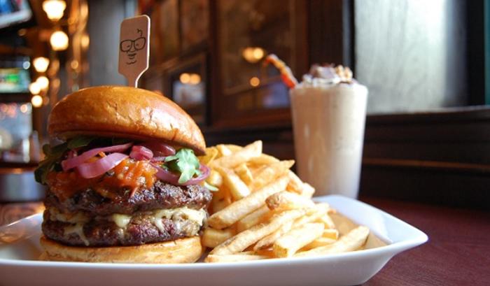 4 Best Kid-Friendly Restaurants in Chicago: Eat, Play & Family Fun