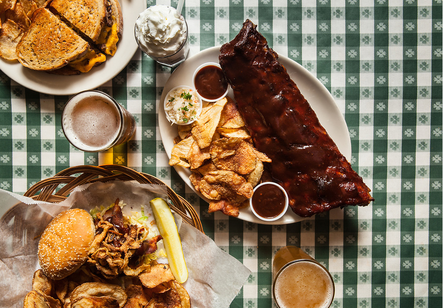 4 Best Kid-Friendly Restaurants in Chicago: Eat, Play & Family Fun