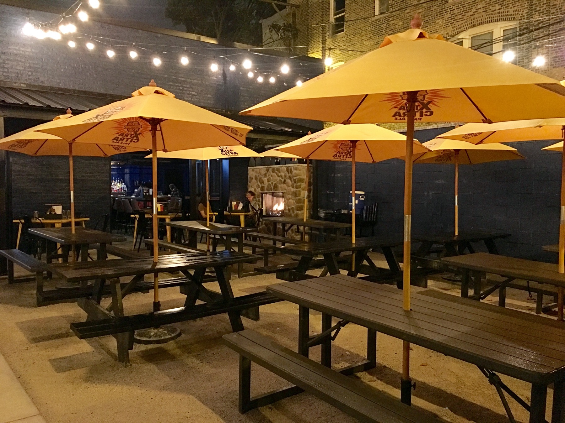 Discover 8 Top Chicago Bars with Stunning Patios