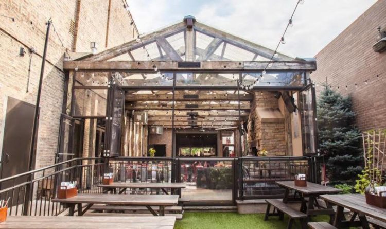 Discover 8 Top Chicago Bars with Stunning Patios