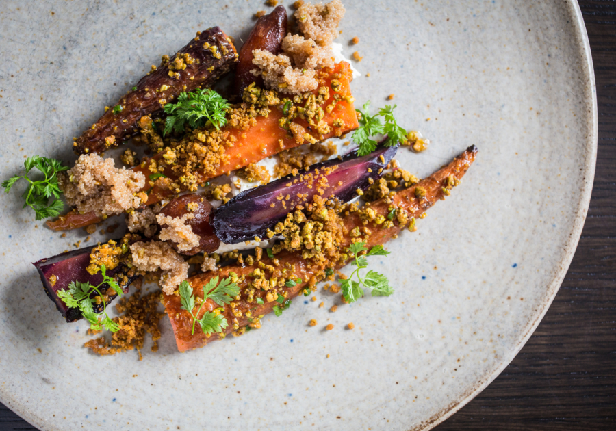 Best Classic Chicago Restaurants: Essential Eats for Food Lovers