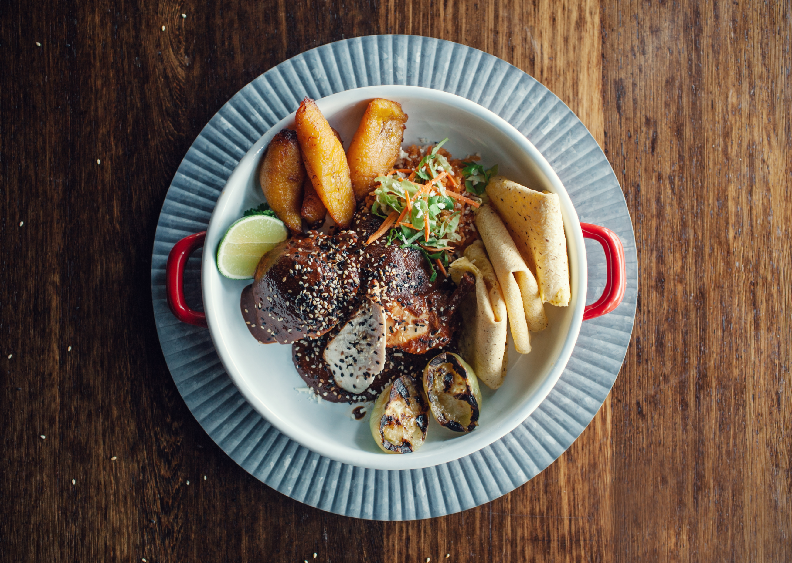 Discover Chicago s Vibrant Food Halls: Savor Top Chefs, Drinks & Culture