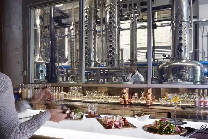 Discover Chicago s Top Distilleries: Craft Spirits Tours & Tastings