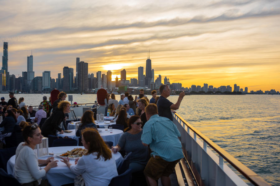 Ultimate Guide to Chicago Lake and River Cruises: Explore the Windy City from the Water