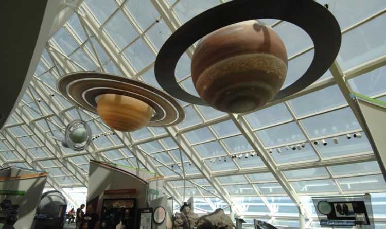 Discover Chicago s Museum Campus: Field Museum, Shedd Aquarium & Adler Planetarium