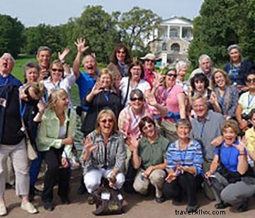 Flair Tours: Customized Group Itineraries & Live Entertainment Since 1979