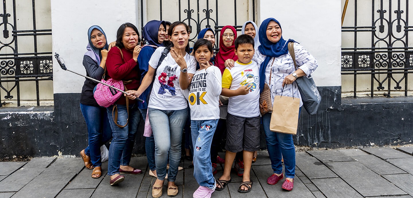 Proven Strategies for Expats to Overcome Homesickness Abroad