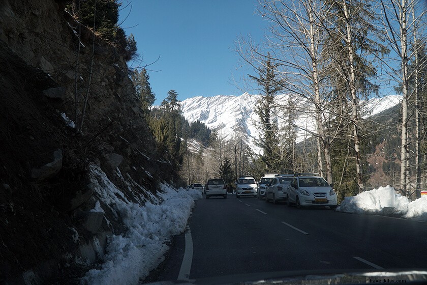 Manali to Atal Tunnel: Ultimate Guide with Best Itinerary & Lahaul Valley Tips