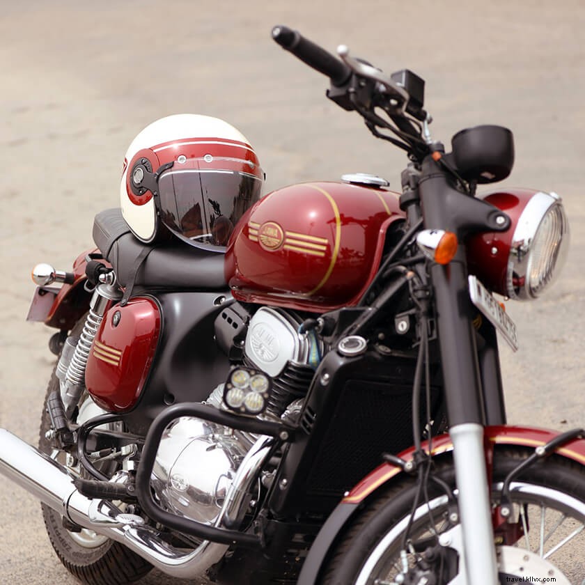 Stunning Jawa 42 Images: Riding Adventures with Jawa Perak and Classic