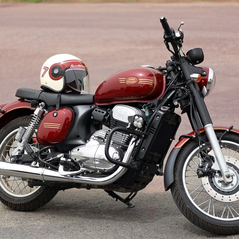 Stunning Jawa 42 Images: Riding Adventures with Jawa Perak and Classic