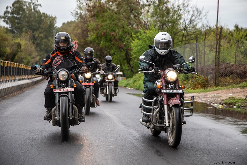 Stunning Jawa 42 Images: Riding Adventures with Jawa Perak and Classic