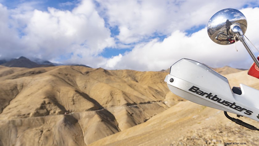 Epic Ladakh Adventure on Jawa 42: Stunning Pictures