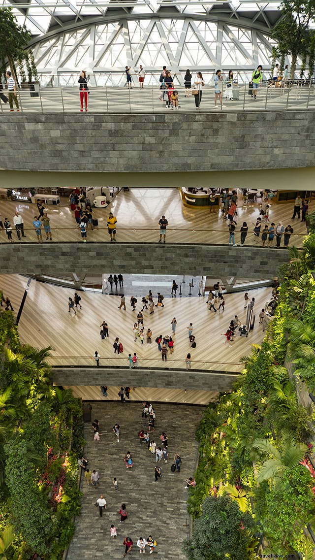 Jewel Changi Airport: Singapore s Architectural Masterpiece of Indoor Innovation