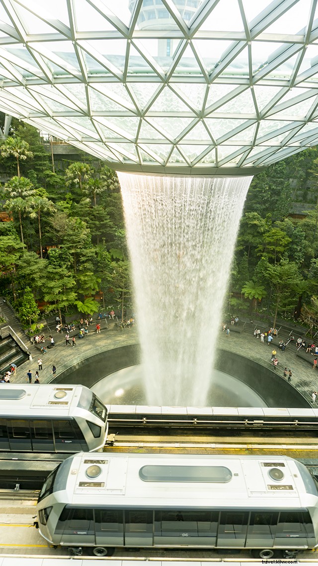 Jewel Changi Airport: Singapore s Architectural Masterpiece of Indoor Innovation