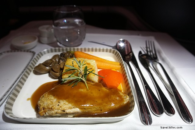 First Business Class Flight: Honest Review of Singapore Airlines Delhi to Singapore