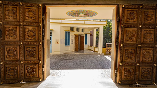 Life-Changing Transformation: My Journey at Sivananda Ashram in Rishikesh