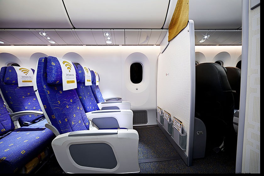 Flyscoot Review: Honest India to Gold Coast Experience with Scoot Airlines