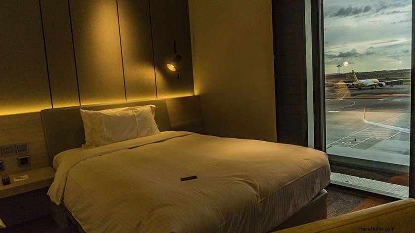 Flyscoot Review: Honest India to Gold Coast Experience with Scoot Airlines