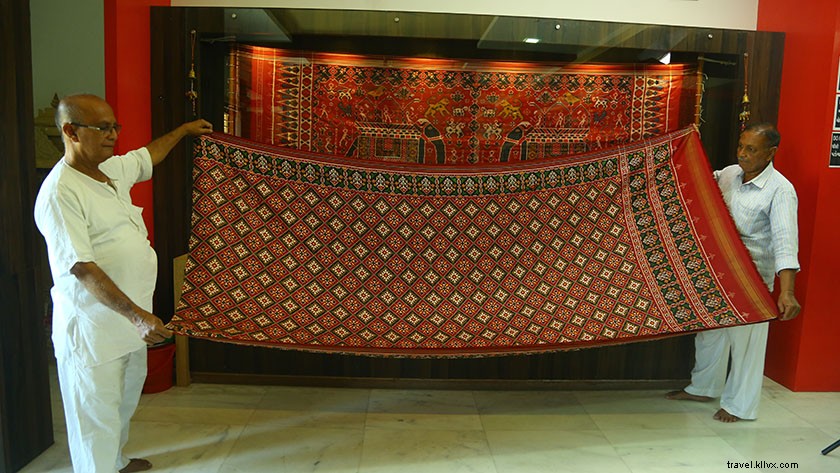 Discover Patola and Tangaliya: Gujarat s Exquisite Indigenous Handicrafts