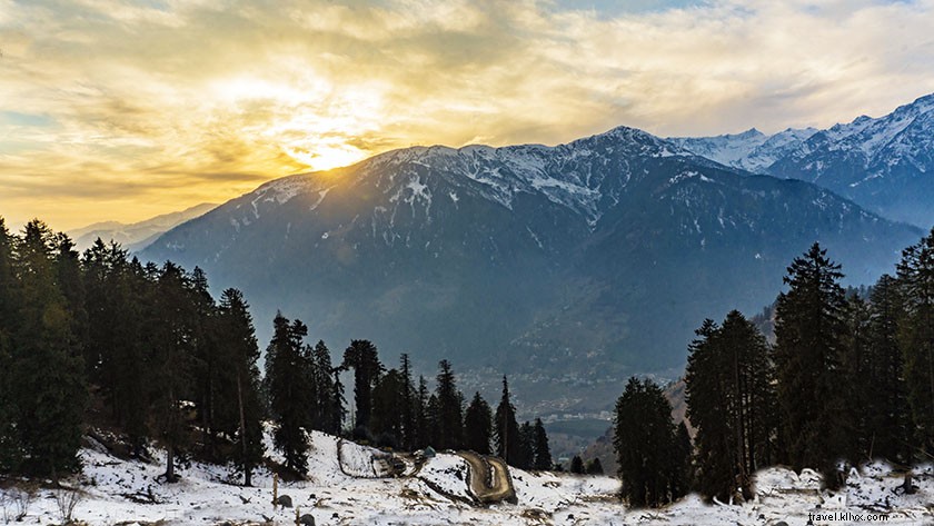 Best Backcountry Snowboarding Spots in the Himalayas: Pir Panjal Range near Sethan