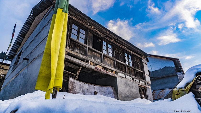 Best Backcountry Snowboarding Spots in the Himalayas: Pir Panjal Range near Sethan