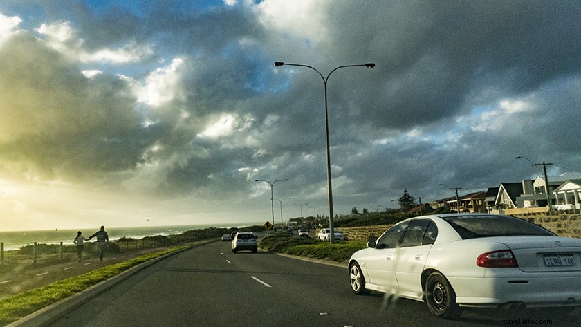 Western Australia Travel Guide: Public Transport vs. Driving – Which is Best?