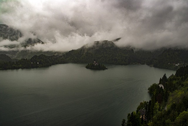 Epic Day Trip from Ljubljana: Lake Bled, Bled Castle, Predjama Castle & Postojna Cave
