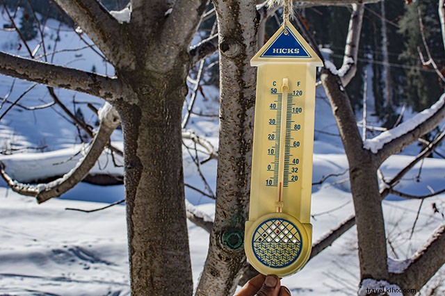 Thrilling First Snowboarding Adventure on Manali s Steep Himalayan Slopes