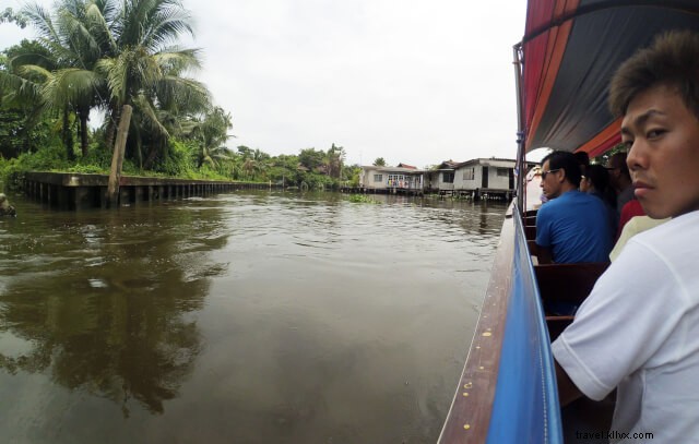 Avoid These Common Travel Mistakes to Save Money on Trips Abroad