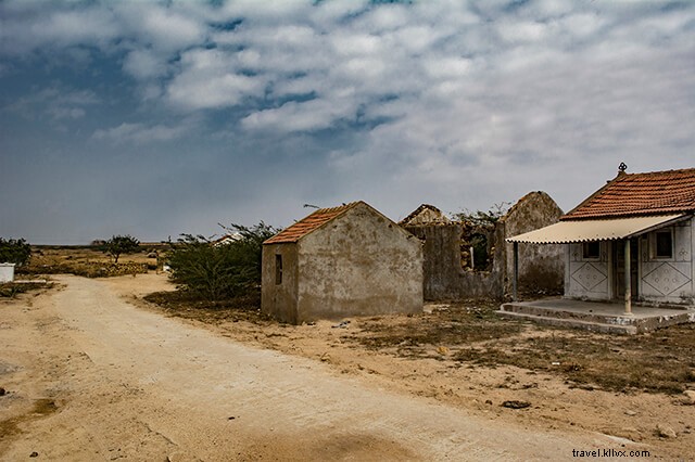 Ultimate Travel Guide to Lakhpat Fort: Gujarat s Enigmatic Ghost Town