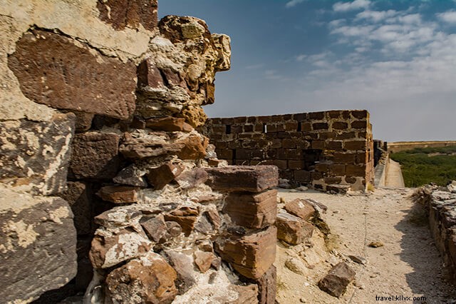 Ultimate Travel Guide to Lakhpat Fort: Gujarat s Enigmatic Ghost Town