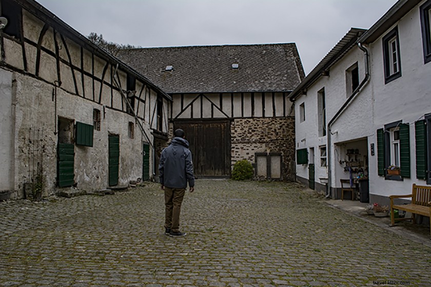 Ultimate Guide to Finding Budget Accommodation in India