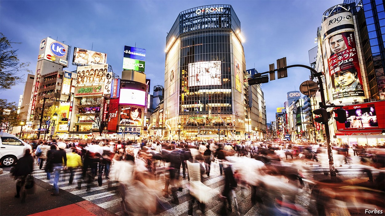 Why I Ditched Bucket Lists: Embracing Spontaneous Authentic Travel